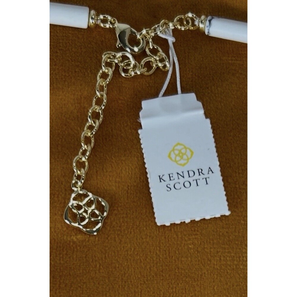 Kendra Scott Ember Gold Strand Necklace in White Variegated Magnesite - Picture 4 of 4